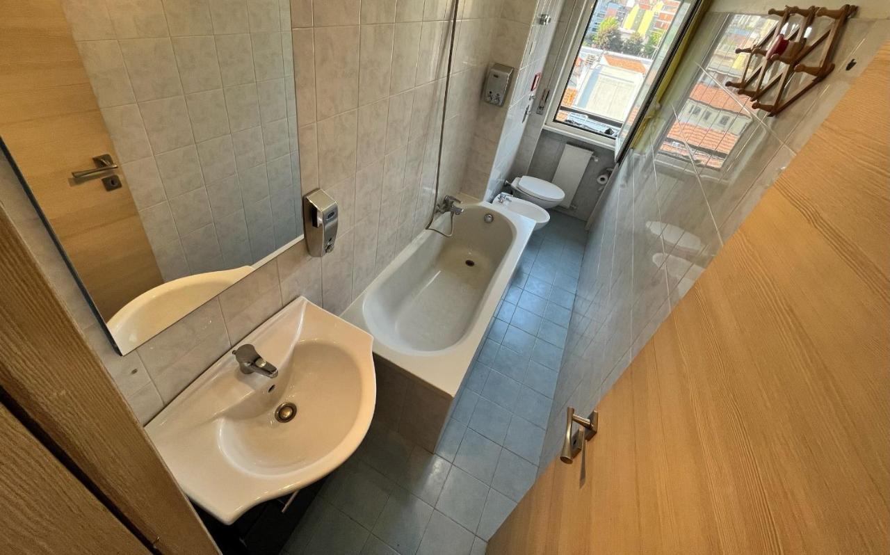 Milan Adrian Apartments المظهر الخارجي الصورة